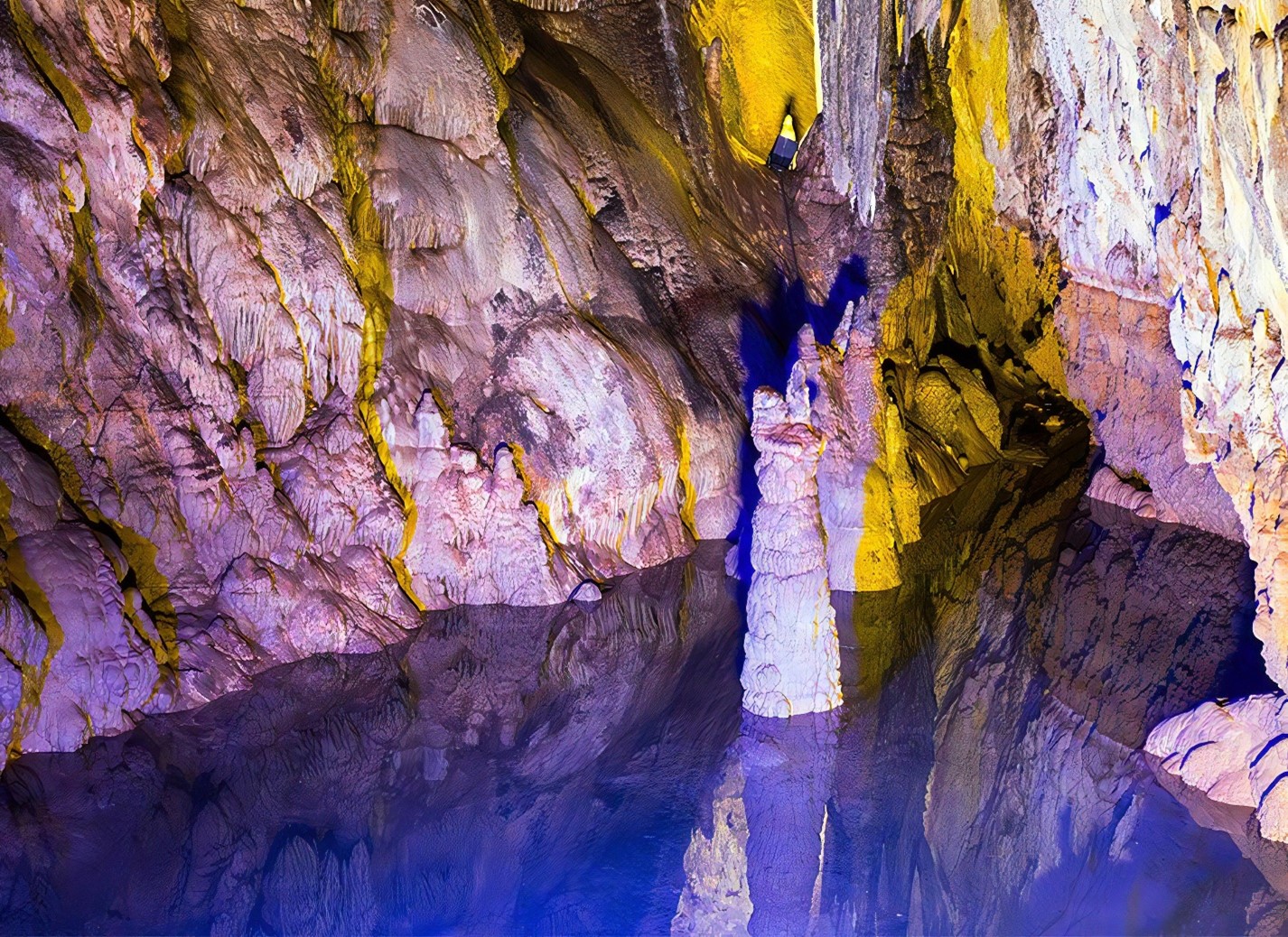The Dim cave