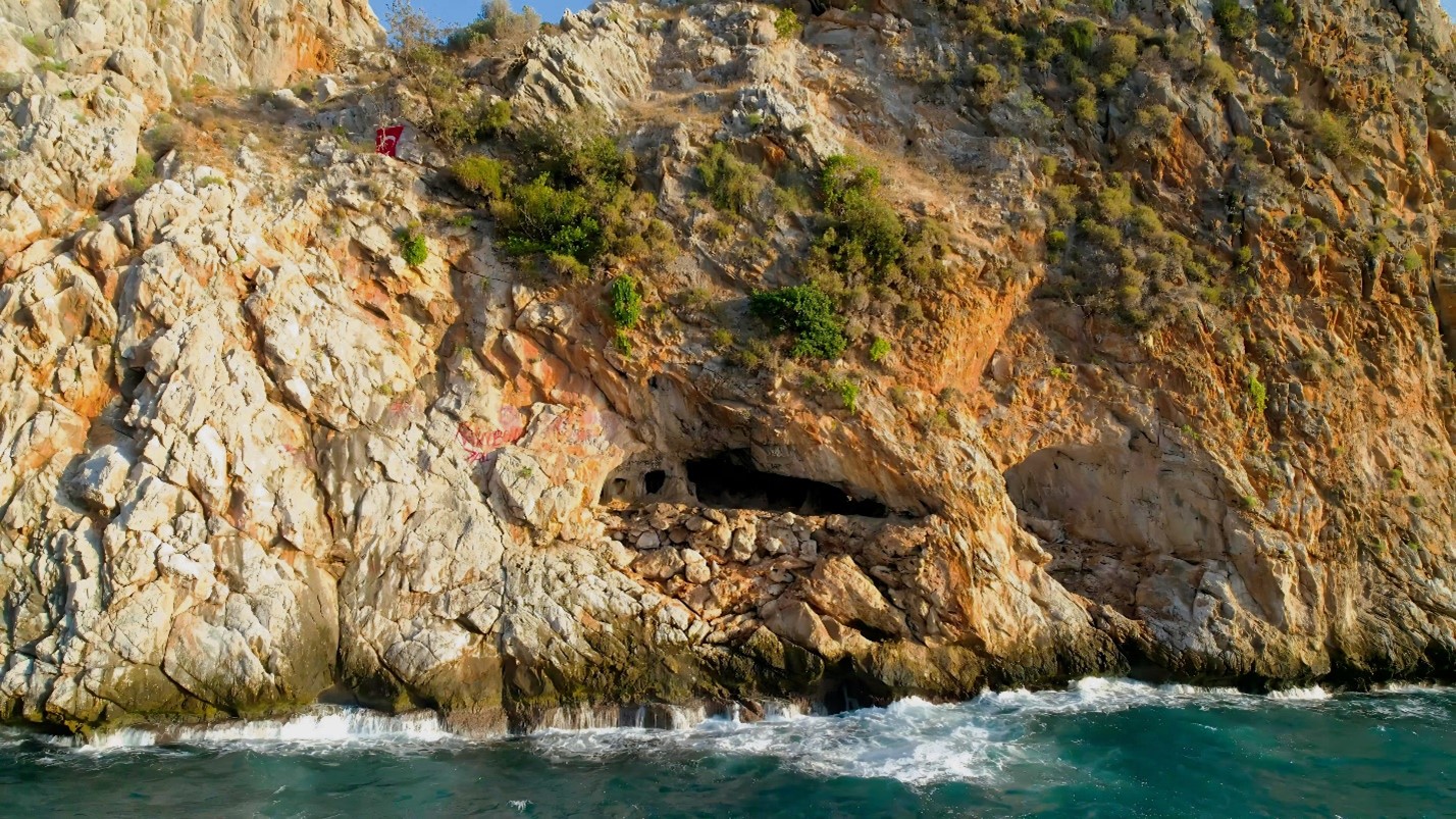 The Phosphorus Cave